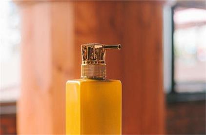 化粧品メーカー