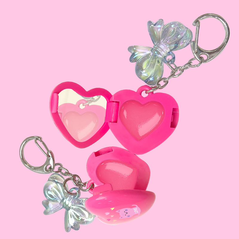 キュートなミニハート型リップグロス キーホルダーとレンズ付き モデル：C1239